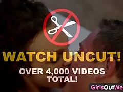 बालों वाली चूत फुल सेक्सी पिक्चर वीडियो दिखाते हुए बड़ी लबिया के साथ प्यारी