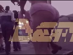 सारा वंडेल्ला ने एक blowjob के बाद खुद को रसोई अंग्रेजी फुल सेक्सी मूवी में एक गंजे प्रेमी को दिया